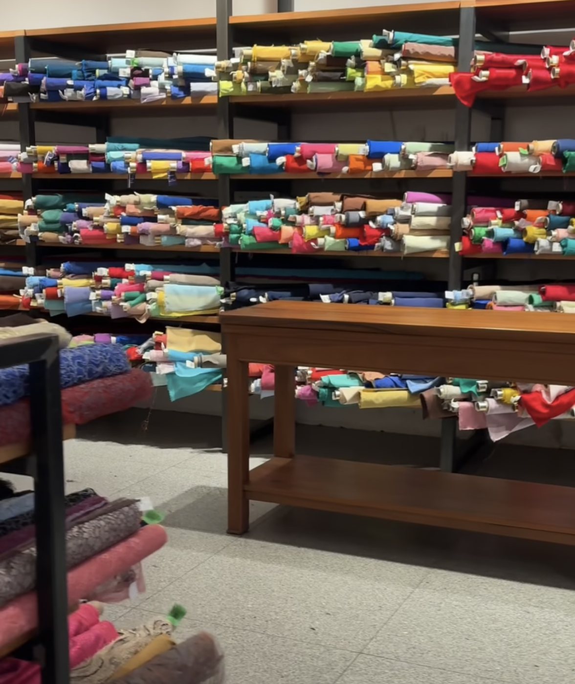 Tissus dans un atelier au Portugal
